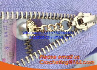 China Supply Various Size Zipper And Slider Accessory For Garment High Quality Zipper supplier