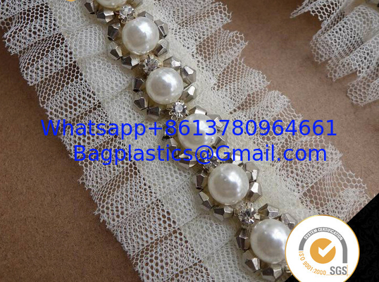 Decorative colourful beautiful rhinestones chain brass cup cahin for garment, pearl and rhinestone trimmings wholesale supplier